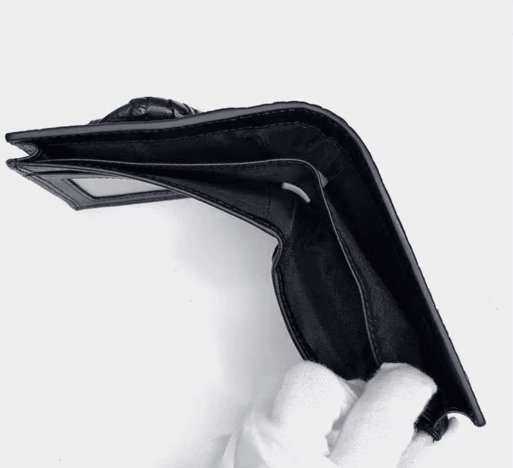 Slim Crocodile Leather Card Wallet – Unisex Bifold Style - Image 3